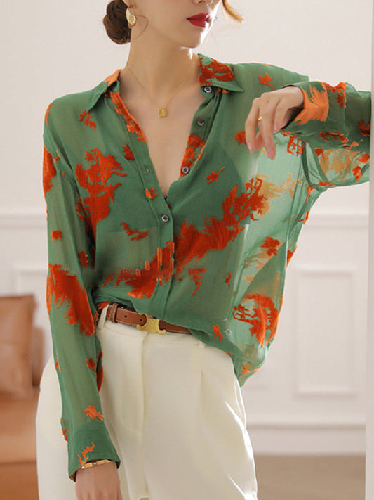 Well Tailored Blouse with a Graceful Silhouette