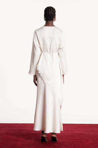 A Vintage Style Top with Delicate Timeless Details
