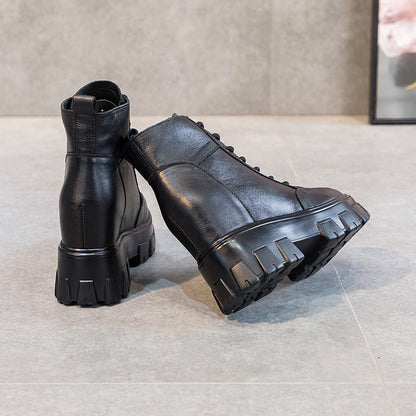 Beautifully Finished Boots in a Timeless Design