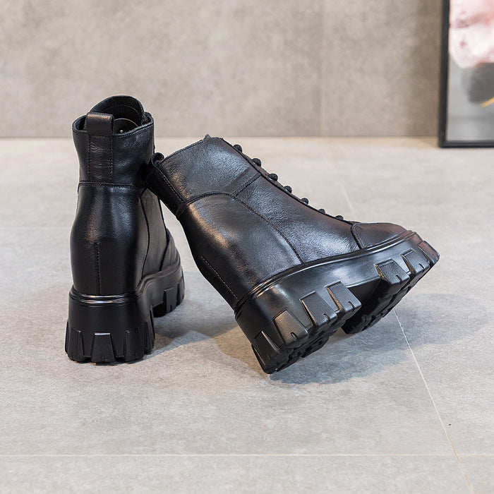 Beautifully Finished Boots in a Timeless Design