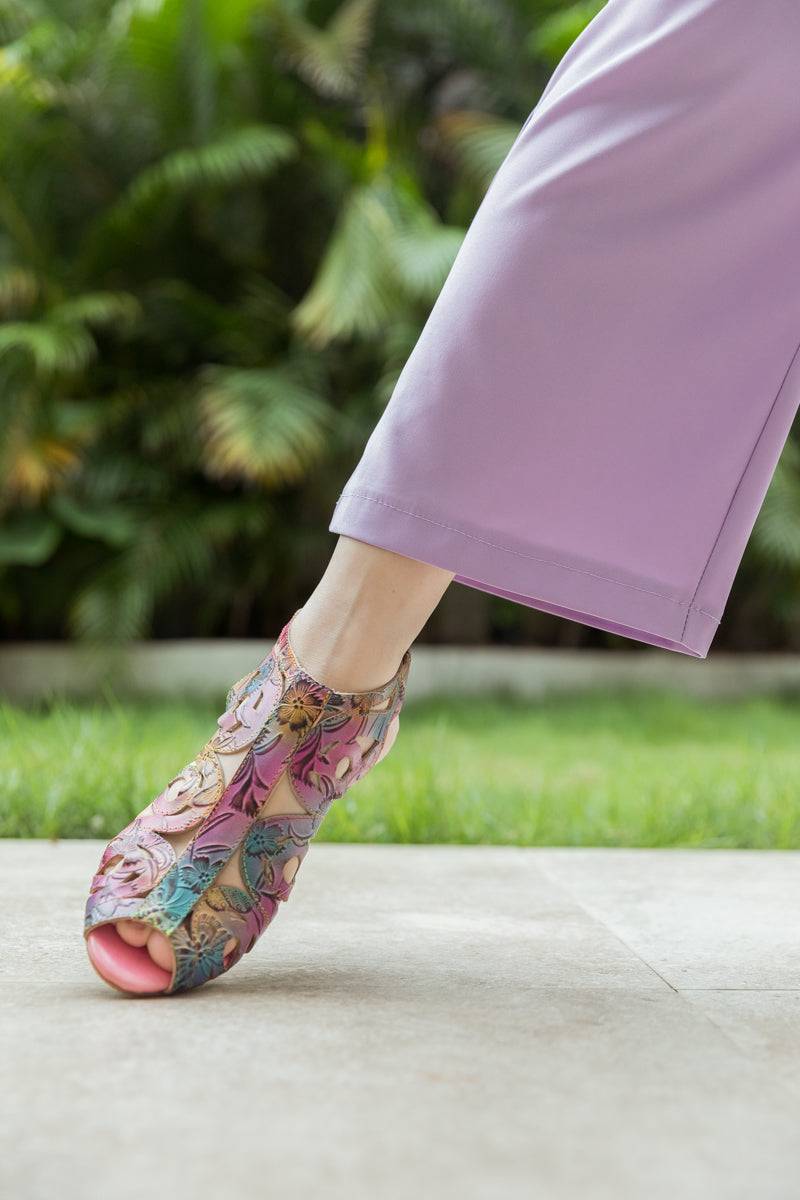 Gracefully Styled Garment for Any Occasion