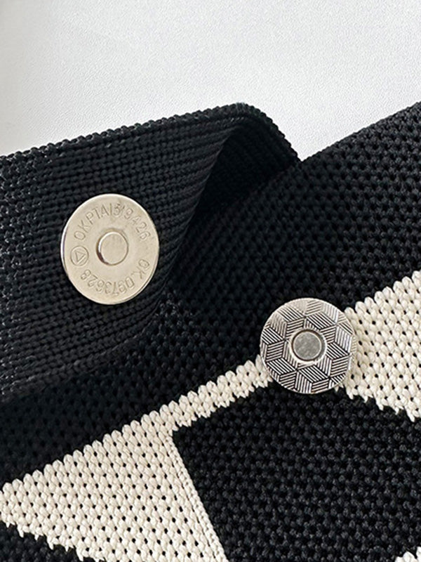 Sophisticated Bag with a Clean Classic Look