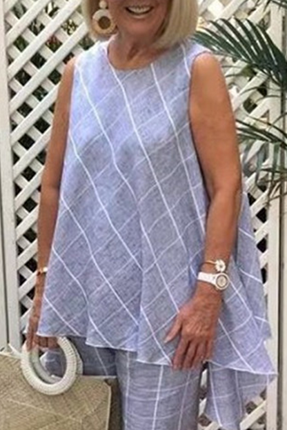 Gracefully Styled Top for Any Occasion