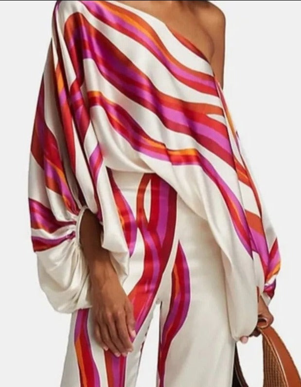 Beautifully Finished Garment in a Timeless Design