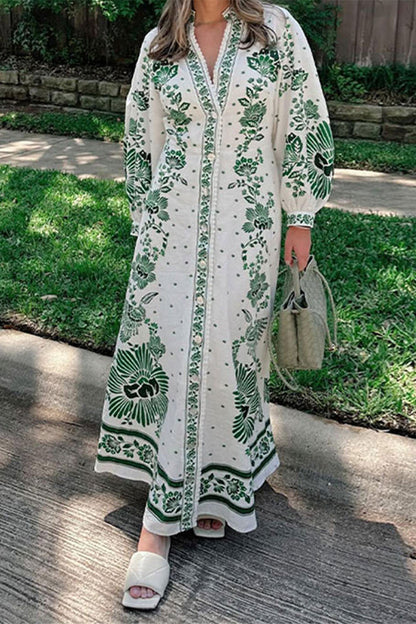 Classic Vintage Dress with a Flattering Fit
