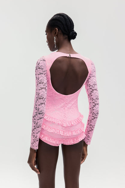 Well Tailored Garment with a Graceful Silhouette