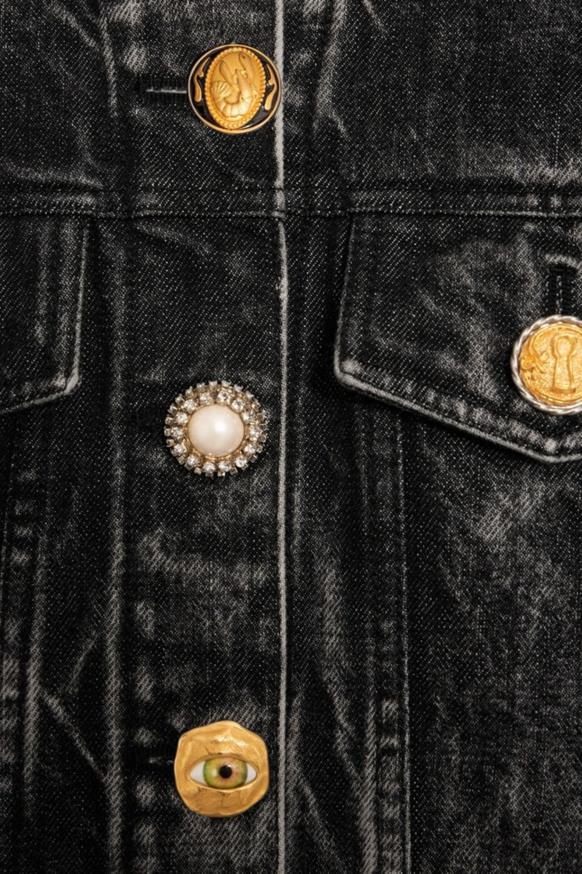 Beautifully Crafted Jacket in a Classic Style