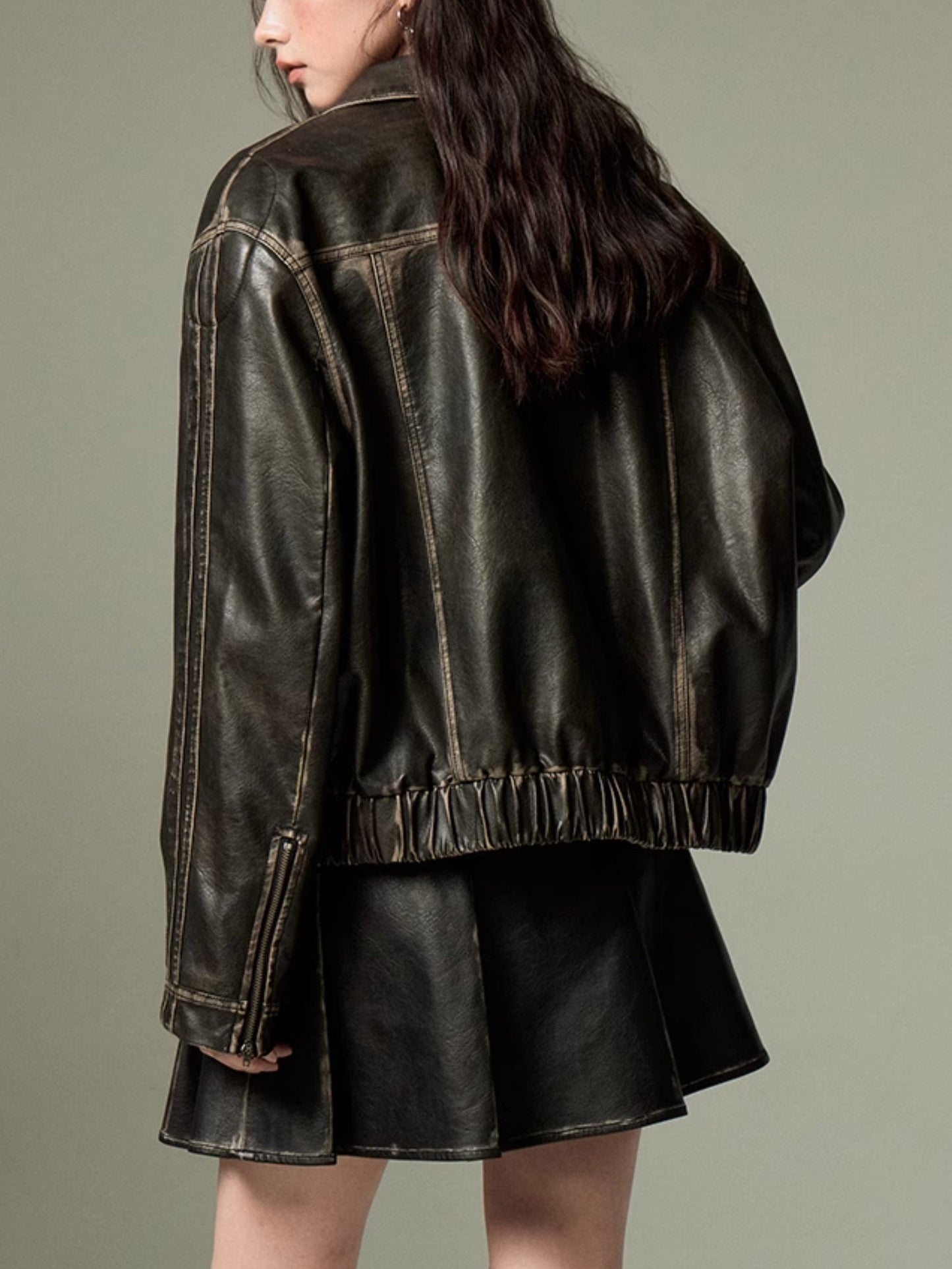 Well Tailored Jacket with a Graceful Silhouette