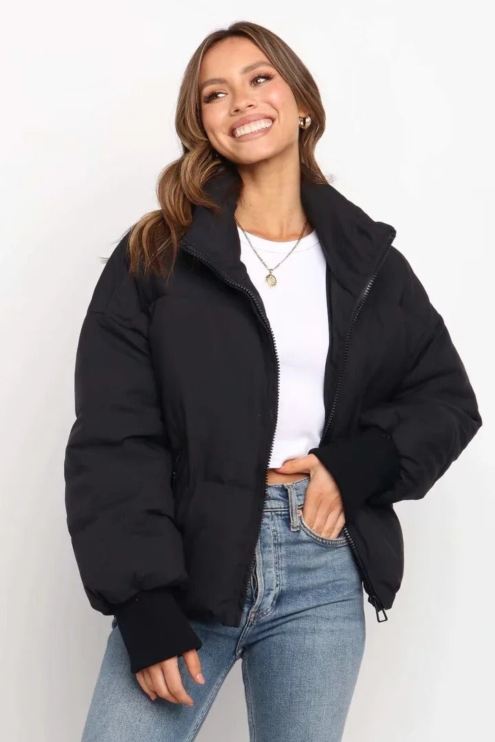 Well Tailored Jacket with a Graceful Silhouette