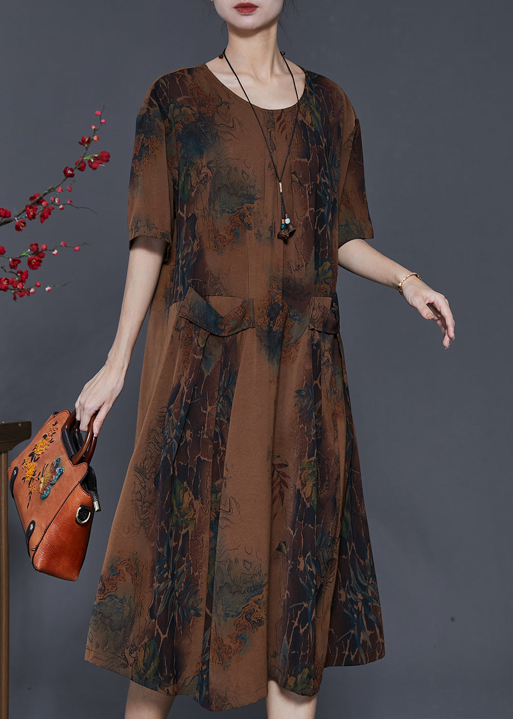 Classic Vintage Dress with a Flattering Fit
