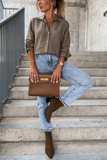 Effortlessly Elegant Blouse with a Timeless Design