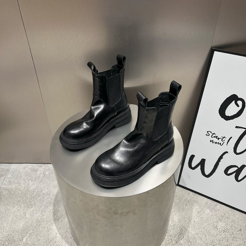 Polished Boots with an Effortless Classic Look
