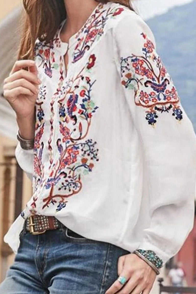 Beautifully Crafted Blouse in a Classic Style