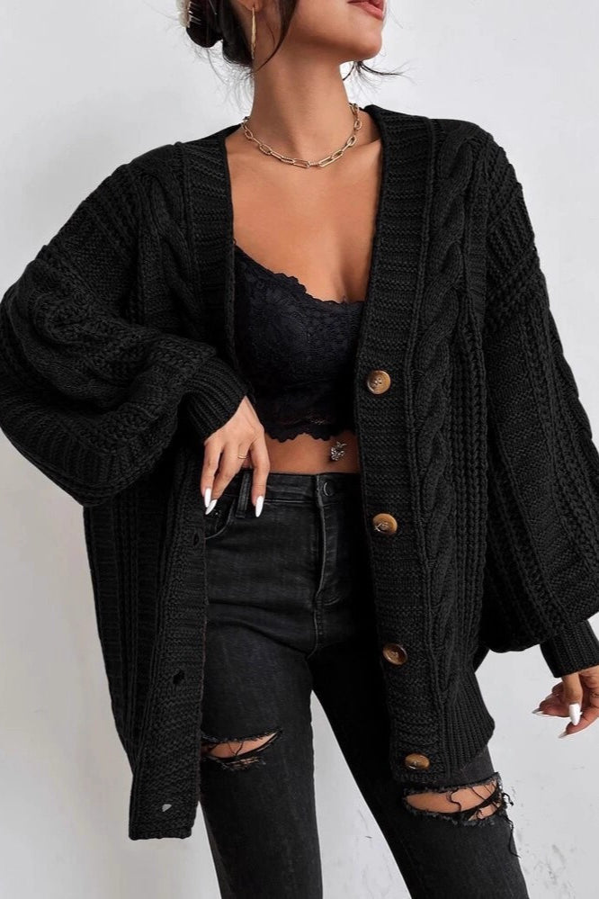 Effortlessly Elegant Sweater with a Timeless Design