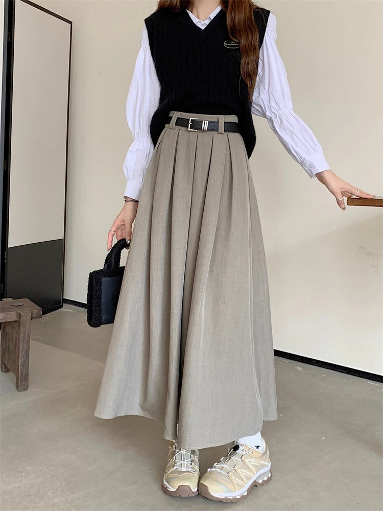 Well Tailored Garment with a Graceful Silhouette