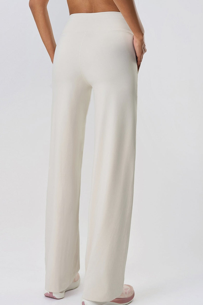 Well Tailored Garment with a Graceful Silhouette