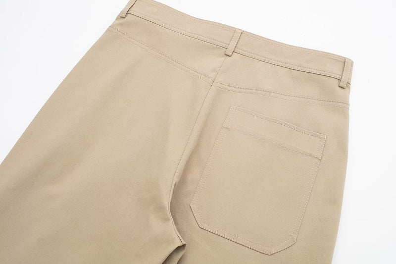 Classic Vintage Trousers with a Flattering Fit