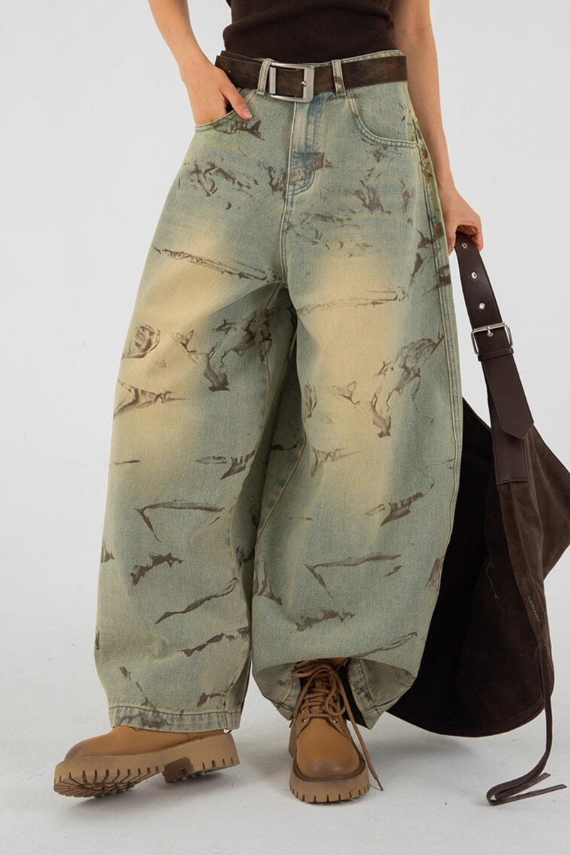 Beautifully Crafted Bag in a Classic Style