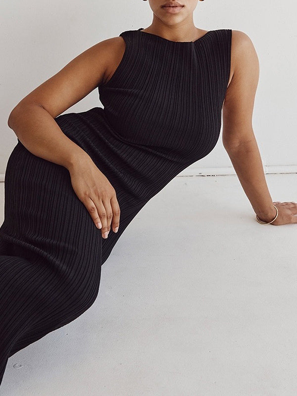 Sophisticated Dress with a Clean Classic Look