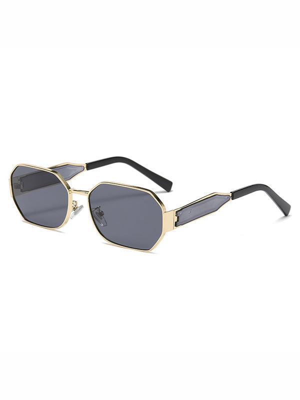 Sophisticated Garment with a Clean Classic Look