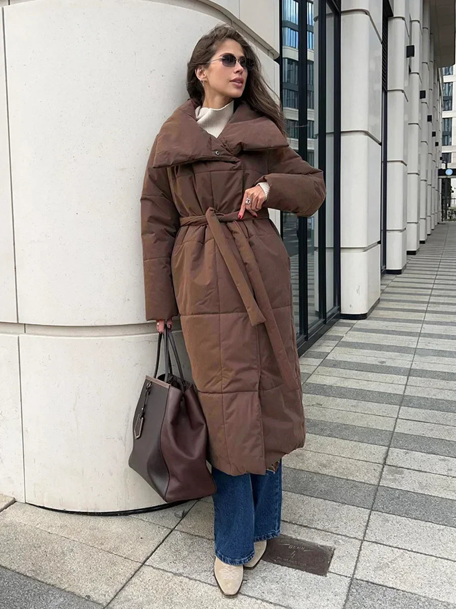 Elegantly Styled Coat for Everyday Wear