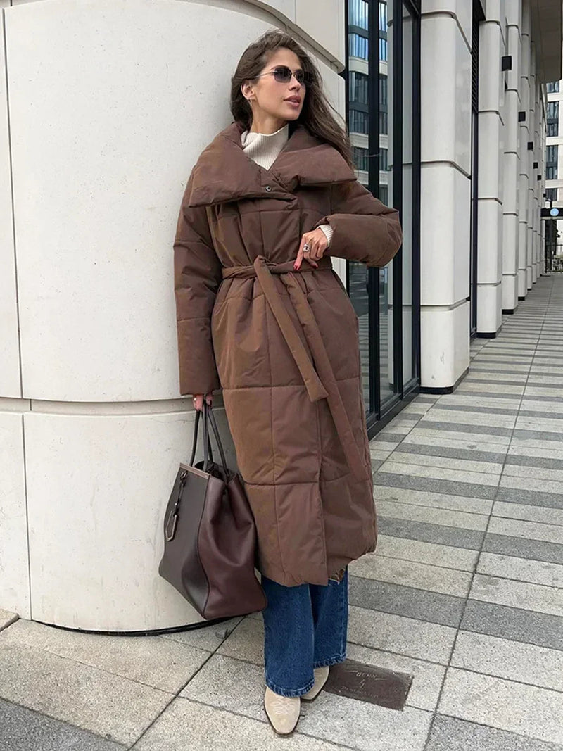 Elegantly Styled Coat for Everyday Wear