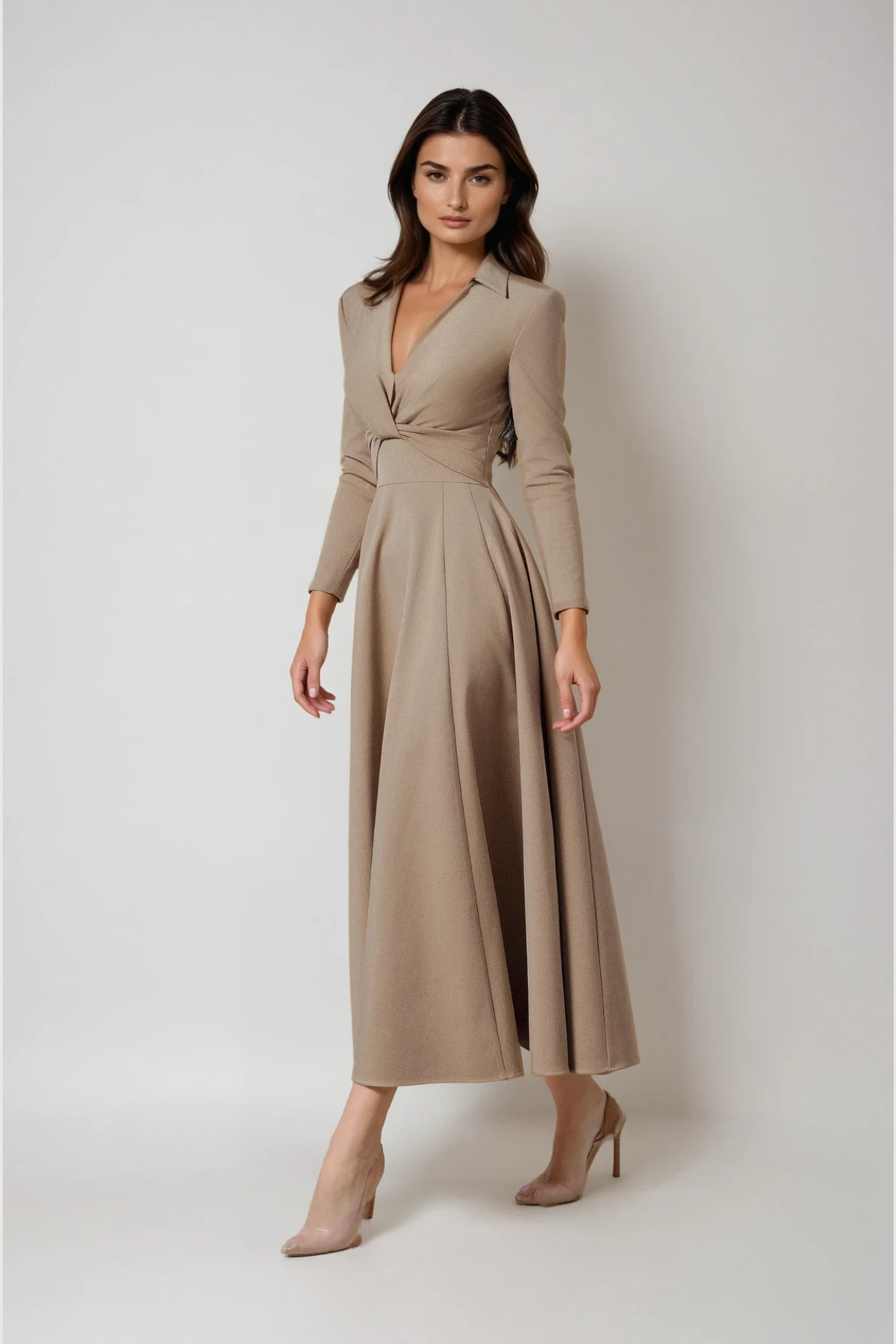 Effortlessly Elegant Dress with a Timeless Design