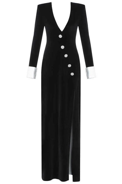 Beautifully Finished Dress in a Timeless Design