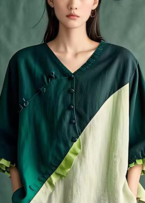 Classic Vintage Top with a Flattering Fit