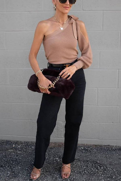 Effortlessly Elegant Sweater with a Timeless Design