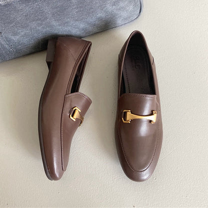 Well Tailored Garment with a Graceful Silhouette