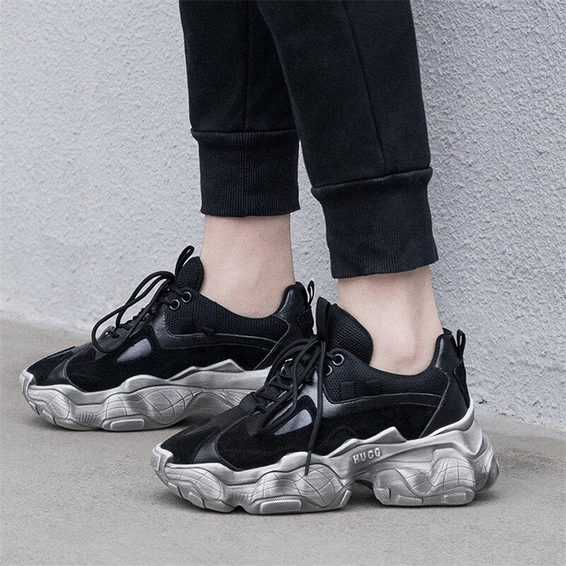 Beautifully Crafted Sneakers in a Classic Style