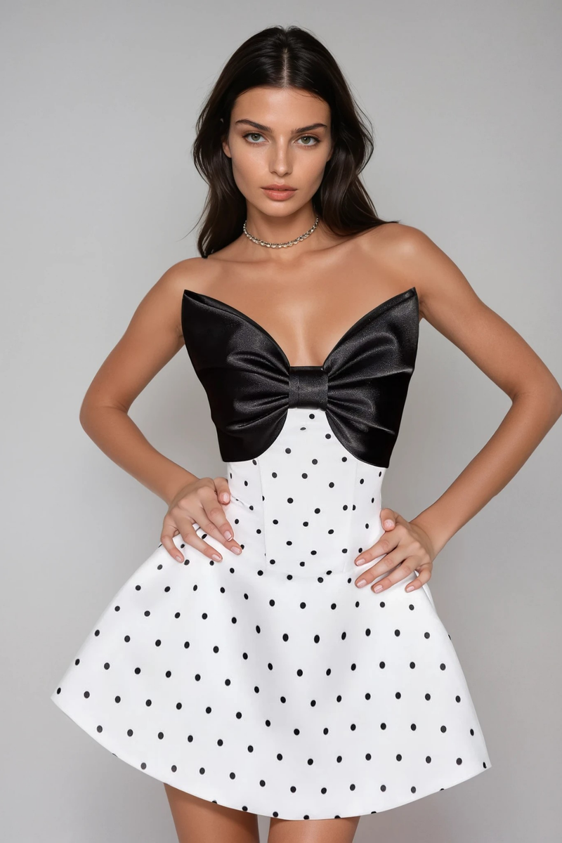 Well Tailored Dress with a Graceful Silhouette