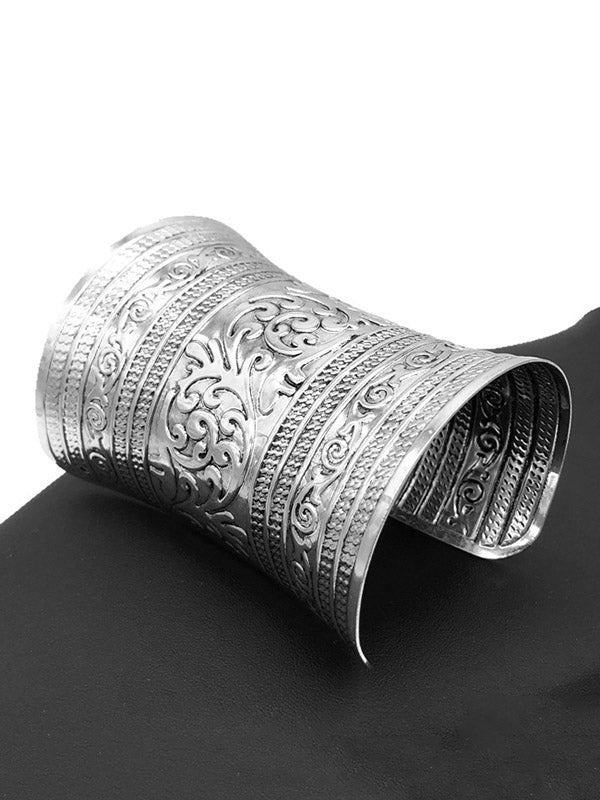 Beautifully Crafted Garment in a Classic Style