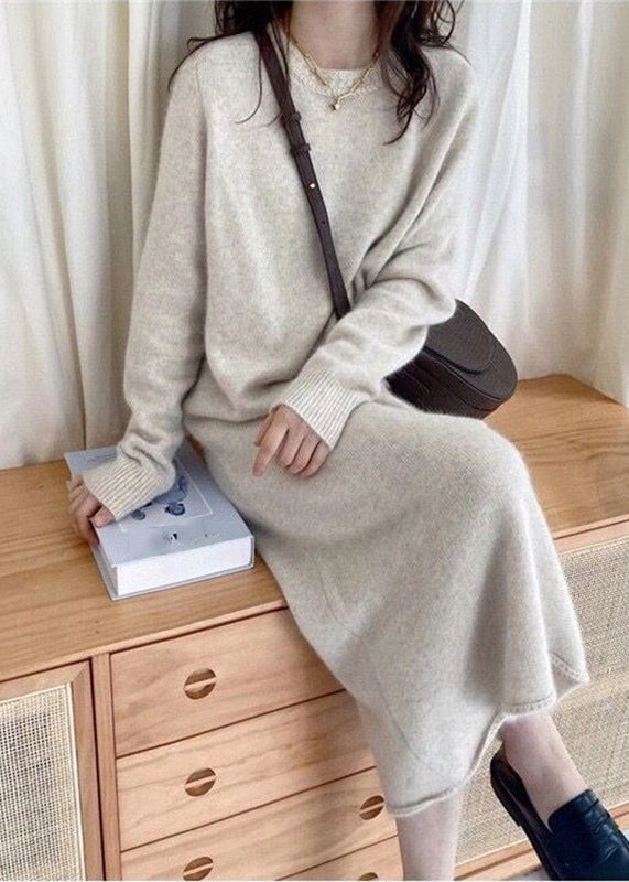 Effortlessly Elegant Sweater with a Timeless Design