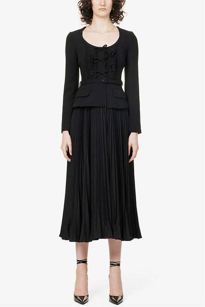 Sophisticated Dress with a Clean Classic Look