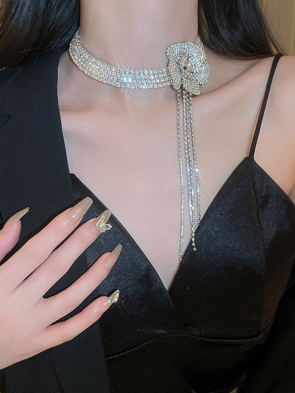 Well Tailored Garment with a Graceful Silhouette