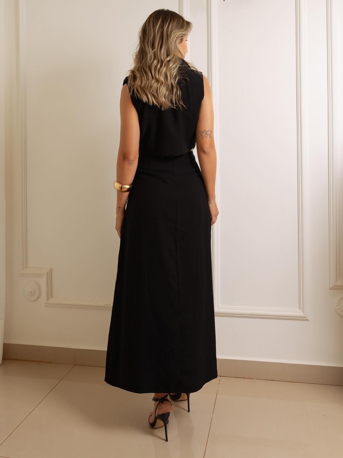 Elegantly Styled Coat for Everyday Wear