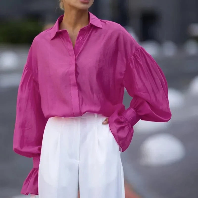 Effortlessly Elegant Blouse with a Timeless Design