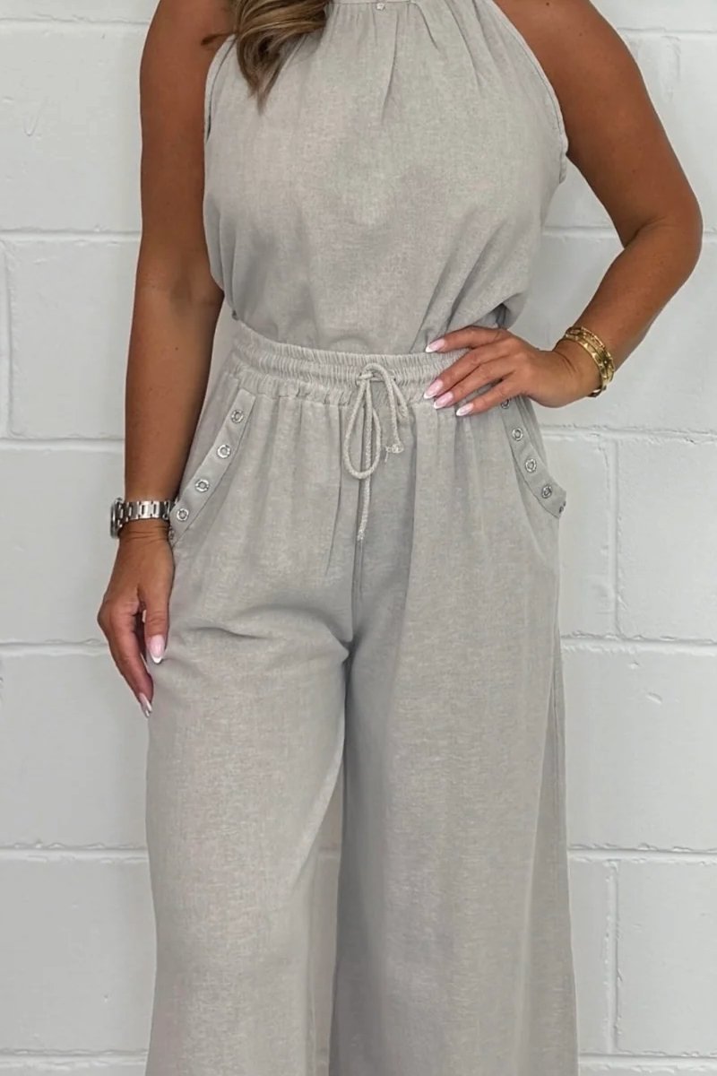 A Vintage Style Top with Delicate Timeless Details