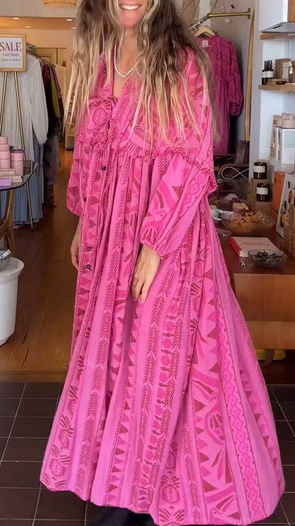 Beautifully Finished Dress in a Timeless Design