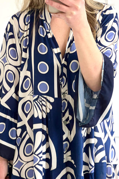 Sophisticated Dress with a Clean Classic Look
