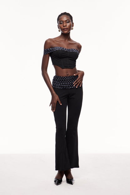 Well Tailored Pants with a Graceful Silhouette