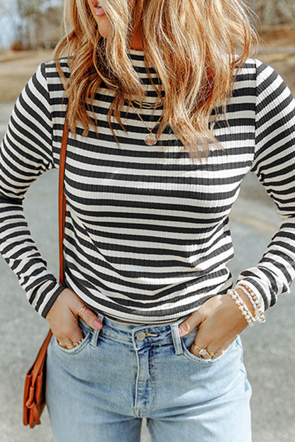 Elegantly Styled Pullover for Everyday Wear