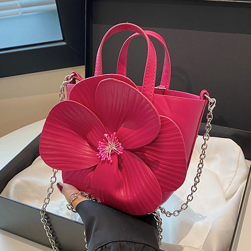 Polished Bag with an Effortless Classic Look