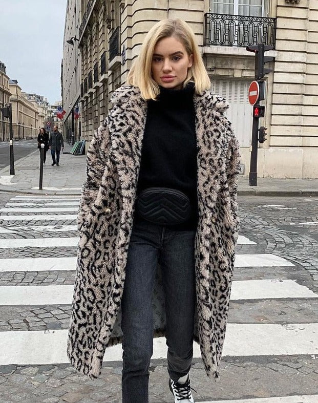 Classic Vintage Coat with a Flattering Fit