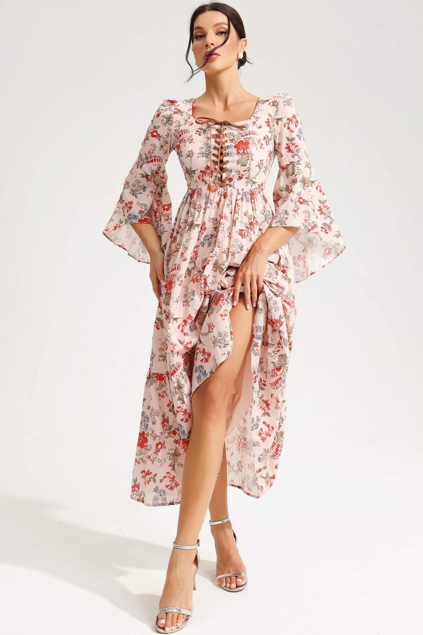 Gracefully Styled Dress for Any Occasion