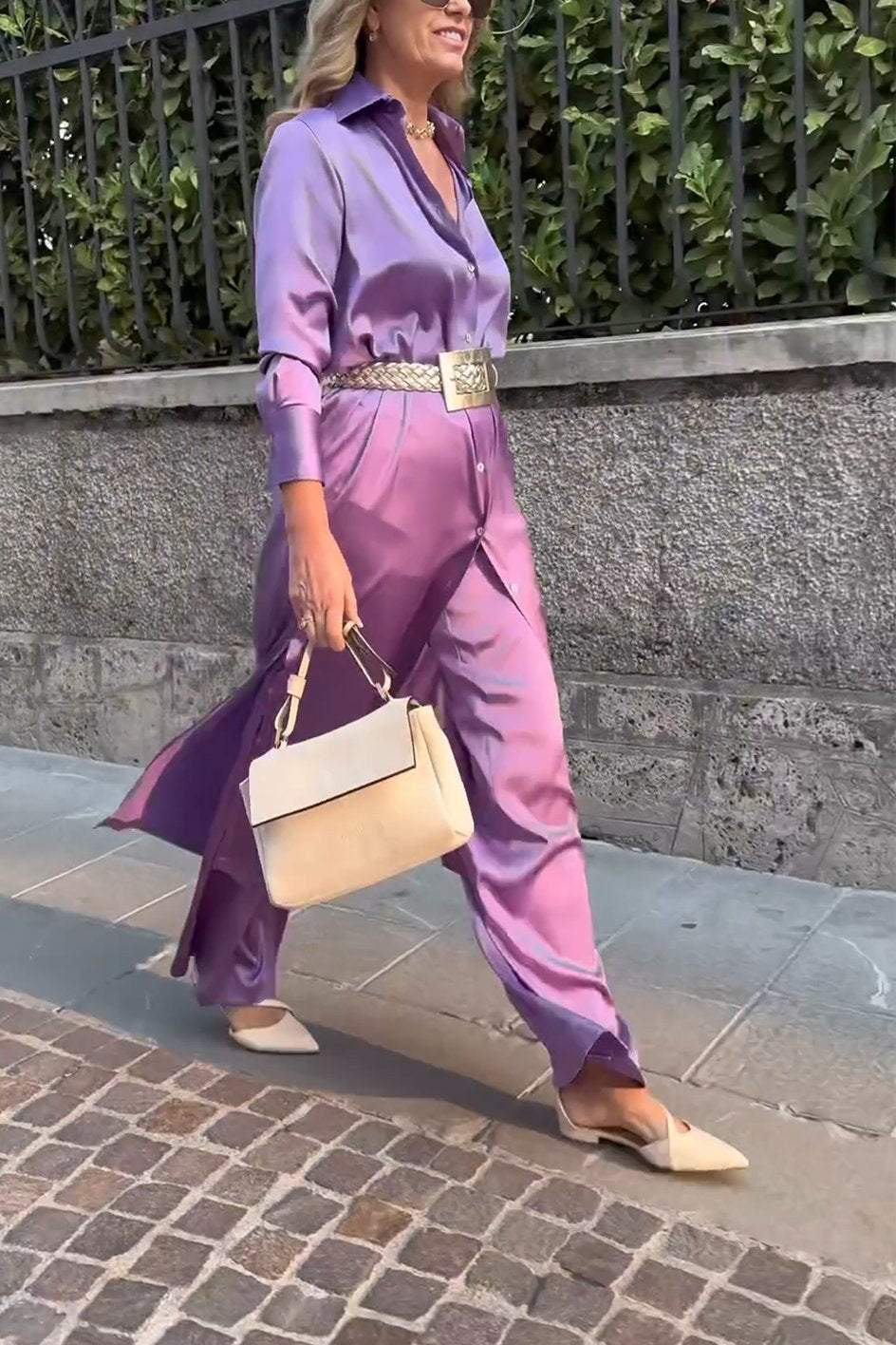 Effortlessly Elegant Top with a Timeless Design