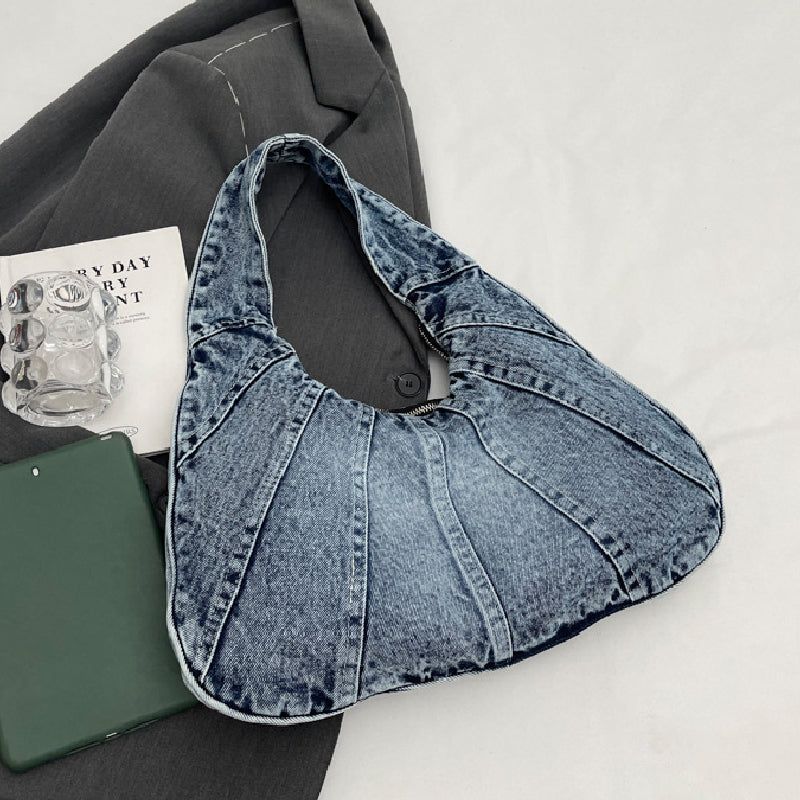 Well Tailored Bag with a Graceful Silhouette
