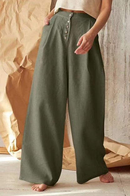 Well Tailored Pants with a Graceful Silhouette
